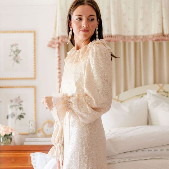 NWT Antonio Melani Nicola Bathie Gold Sequin Ruffle Top - Picture 1 of 4